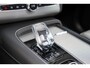 Volvo XC90 T8 Recharge AWD R-Design Long Range 7p. SOH 99% | Alcantara hemelbekleding | Head-Up | Trekhaak | 7-Persoons | Lederen interieur | 22 inch | Harman Kardon | Adaptieve cruise control | Stoel en stuurwielverwarming | Standkachel |