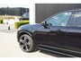 Volvo XC90 T8 Recharge AWD R-Design Long Range 7p. SOH 99% | Alcantara hemelbekleding | Head-Up | Trekhaak | 7-Persoons | Lederen interieur | 22 inch | Harman Kardon | Adaptieve cruise control | Stoel en stuurwielverwarming | Standkachel |