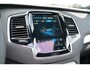Volvo XC90 T8 Recharge AWD R-Design Long Range 7p. SOH 99% | Alcantara hemelbekleding | Head-Up | Trekhaak | 7-Persoons | Lederen interieur | 22 inch | Harman Kardon | Adaptieve cruise control | Stoel en stuurwielverwarming | Standkachel |