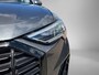 Audi Q3 35TFSI 150PK S-Line · Camera · Trekhaak · Panoramadak · Stoelverwarming · Apple/Android Car Play · Dodehoeksensoren ·