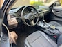 BMW 3-Serie 320i Executive Automaat NL auto Black on Black