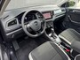 Volkswagen T-Roc 1.5 TSI | Pano | Carplay | ACC | Trekhaak | Rijstrook assistent | Virtual cockpit | Stoelverwarming |