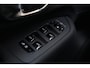 Volvo XC90 2.0 T8 FACELIFT Plug-in hybrid AWD Ultra Dark 455pk Panoramadak/Luchtvering/Trekhaak