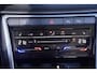 Volkswagen T-Roc 2.0 TDI Style 4Motion Navi Apple Carplay Achteruitrijcamera Stoelverwarming ACC PDC Parkeerhulp Clima Trekgewicht 1900 kg