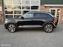 Volkswagen T-Roc 1.5 TSI Business Edition|Afneembare Trekhaak|Camera|Carplay|Stoelverwarming|Parkeersensoren V/A.