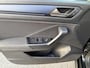 Volkswagen T-Roc 1.5 TSI Business Edition|Afneembare Trekhaak|Camera|Carplay|Stoelverwarming|Parkeersensoren V/A.