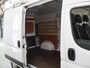 Citroën Jumper 2.2 BlueHDi | 120 PK | L2 H2 | 3.3t | Climate Control | Trekhaak | 3-zits | Navigatie | Apple Carplay | Betimmering | 2500KG. AHW |