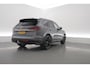 Volkswagen Touareg 3.0 TSI 462pk eHybrid 4MOTION R | Rijklaar! | Elek. Trekhaak | Luchtvering | Ventilatie | S/K-Dak | 22'' | HUD | Memory+Leder | Dynaudio | Stoel-Stuurverw. | 360*+PDC | Sfeerverl. | Rijmodi | Dodehoek | BlackStyle V