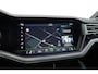 Volkswagen Touareg 3.0 TSI 462pk eHybrid 4MOTION R | Rijklaar! | Elek. Trekhaak | Luchtvering | Ventilatie | S/K-Dak | 22'' | HUD | Memory+Leder | Dynaudio | Stoel-Stuurverw. | 360*+PDC | Sfeerverl. | Rijmodi | Dodehoek | BlackStyle V