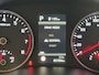 Kia Stonic 1.0 T-GDi MHEV DYNAMIC PLUS LINE AUTOMAAT NAVIGATIE ADAPTIVE CRUISE CONTROL CLIMATE CONTROL BLUETOOTH TELEFOON DODEHOEKSENSOREN ACHTERUITRIJCAMERA KEYLESS GO TREKHAAK ZEER MOOI !!