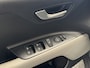 Kia Stonic 1.0 T-GDi MHEV DYNAMIC PLUS LINE AUTOMAAT NAVIGATIE ADAPTIVE CRUISE CONTROL CLIMATE CONTROL BLUETOOTH TELEFOON DODEHOEKSENSOREN ACHTERUITRIJCAMERA KEYLESS GO TREKHAAK ZEER MOOI !!