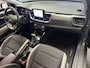 Kia Stonic 1.0 T-GDi MHEV DYNAMIC PLUS LINE AUTOMAAT NAVIGATIE ADAPTIVE CRUISE CONTROL CLIMATE CONTROL BLUETOOTH TELEFOON DODEHOEKSENSOREN ACHTERUITRIJCAMERA KEYLESS GO TREKHAAK ZEER MOOI !!
