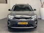 Kia Stonic 1.0 T-GDi MHEV DYNAMIC PLUS LINE AUTOMAAT NAVIGATIE ADAPTIVE CRUISE CONTROL CLIMATE CONTROL BLUETOOTH TELEFOON DODEHOEKSENSOREN ACHTERUITRIJCAMERA KEYLESS GO TREKHAAK ZEER MOOI !!