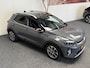 Kia Stonic 1.0 T-GDi MHEV DYNAMIC PLUS LINE AUTOMAAT NAVIGATIE ADAPTIVE CRUISE CONTROL CLIMATE CONTROL BLUETOOTH TELEFOON DODEHOEKSENSOREN ACHTERUITRIJCAMERA KEYLESS GO TREKHAAK ZEER MOOI !!