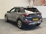 Kia Stonic 1.0 T-GDi MHEV DYNAMIC PLUS LINE AUTOMAAT NAVIGATIE ADAPTIVE CRUISE CONTROL CLIMATE CONTROL BLUETOOTH TELEFOON DODEHOEKSENSOREN ACHTERUITRIJCAMERA KEYLESS GO TREKHAAK ZEER MOOI !!