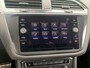 Volkswagen Tiguan - Airco | Cruise Adaptief | DAB | LED | LMV 18" | Trekhaak Uitklapbaar |