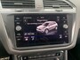 Volkswagen Tiguan - Airco | Cruise Adaptief | DAB | LED | LMV 18" | Trekhaak Uitklapbaar |