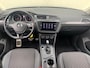 Volkswagen Tiguan - Airco | Cruise Adaptief | DAB | LED | LMV 18" | Trekhaak Uitklapbaar |