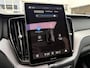 Volvo XC60 2.0 T6 Plug-in Hybrid AWD Ultra Black Edition | PHEV | Trekhaak | Luchtvering | Panoramadak | Head-up Display | Harman Kardon Audio | Keyless Entry | Elektrische Achterklep | Elektrisch Verstelbare Voorstoelen | Stoelverwarming voor en achter | Navigatie Google Maps | Apple Carplay | Android Auto
