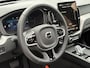 Volvo XC60 2.0 T6 Plug-in Hybrid AWD Ultra Black Edition | PHEV | Trekhaak | Luchtvering | Panoramadak | Head-up Display | Harman Kardon Audio | Keyless Entry | Elektrische Achterklep | Elektrisch Verstelbare Voorstoelen | Stoelverwarming voor en achter | Navigatie Google Maps | Apple Carplay | Android Auto