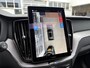 Volvo XC60 2.0 T6 Plug-in Hybrid AWD Ultra Black Edition | PHEV | Trekhaak | Luchtvering | Panoramadak | Head-up Display | Harman Kardon Audio | Keyless Entry | Elektrische Achterklep | Elektrisch Verstelbare Voorstoelen | Stoelverwarming voor en achter | Navigatie Google Maps | Apple Carplay | Android Auto