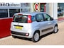 Fiat Panda 0.9 TwinAir Lounge O.a: Led dagrijverl, Airco, Radio, Uconnect, Afstandsbed, Etc. All-in prijs!