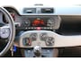 Fiat Panda 0.9 TwinAir Lounge O.a: Led dagrijverl, Airco, Radio, Uconnect, Afstandsbed, Etc. All-in prijs!