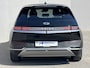 Hyundai Ioniq 5 Connect 77.4 kWh / Dealer onderhouden / Accu SoH 97% / Fabrieksgarantie tot 04-2028 / Afn. Trekhaak 1.600 kg / Navi / Apple Carplay Android / Elektrische stoelen / Stuur-, stoel- & achterbankverwarming / 19" LM wielen & All Season banden /