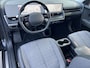 Hyundai Ioniq 5 Connect 77.4 kWh / Dealer onderhouden / Accu SoH 97% / Fabrieksgarantie tot 04-2028 / Afn. Trekhaak 1.600 kg / Navi / Apple Carplay Android / Elektrische stoelen / Stuur-, stoel- & achterbankverwarming / 19" LM wielen & All Season banden /