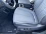 Hyundai Ioniq 5 Connect 77.4 kWh / Dealer onderhouden / Accu SoH 97% / Fabrieksgarantie tot 04-2028 / Afn. Trekhaak 1.600 kg / Navi / Apple Carplay Android / Elektrische stoelen / Stuur-, stoel- & achterbankverwarming / 19" LM wielen & All Season banden /