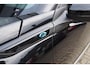 Peugeot e-2008 EV GT Pack 136 PK | Schuif-Kanteldak | Stoelverwarming | FULL LED koplampen | Achteruitrij-Camera | Adaptieve Cruisecontrol |  Alcantara Bekleding |  Navigatie en Apple caprplay en Android auto |