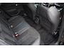 Peugeot e-2008 EV GT Pack 136 PK | Schuif-Kanteldak | Stoelverwarming | FULL LED koplampen | Achteruitrij-Camera | Adaptieve Cruisecontrol |  Alcantara Bekleding |  Navigatie en Apple caprplay en Android auto |