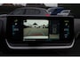 Peugeot e-2008 EV GT Pack 136 PK | Schuif-Kanteldak | Stoelverwarming | FULL LED koplampen | Achteruitrij-Camera | Adaptieve Cruisecontrol |  Alcantara Bekleding |  Navigatie en Apple caprplay en Android auto |