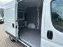 Citroën Jumper 2.2 BlueHDi 140pk L2H2 Zwaar 3.5t > Trekhaak/Camera/Cruise control...