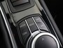 BMW 2-Serie Active Tourer 220i High Executive Edition | 1500kg Trekkracht | Trekhaak | LED | Sportstoelen | Lederen interieur | HUD | Navigatie | Camera | Stoelverwarming | Ele. kofferdeksel |