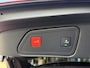 Peugeot 3008 1.2 Turbo 130 pk Automaat GT-Look | Afneembare Trekhaak | 4-seizoen Banden | Electrisch bedienbare Kofferklep | Stoelverwarming | Full-LED Koplampen | PDC voor en achter | Dode Hoek Bewaking |
