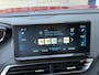 Peugeot 3008 1.2 Turbo 130 pk Automaat GT-Look | Afneembare Trekhaak | 4-seizoen Banden | Electrisch bedienbare Kofferklep | Stoelverwarming | Full-LED Koplampen | PDC voor en achter | Dode Hoek Bewaking |