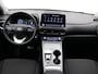 Hyundai Kona Electric EV Fashion 39 kWh / SOH 99,2% / Warmtepomp / Adaptieve Cruise / HUD / Camera / Parkeersensoren / Dodehoek Detectie / Navigatie / Apple Carplay / NL- Auto / Dealer Onderhouden / Fabrieksgarantie tot 13-02-2028 /