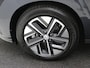 Hyundai Kona Electric EV Fashion 39 kWh / SOH 99,2% / Warmtepomp / Adaptieve Cruise / HUD / Camera / Parkeersensoren / Dodehoek Detectie / Navigatie / Apple Carplay / NL- Auto / Dealer Onderhouden / Fabrieksgarantie tot 13-02-2028 /