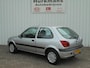 Ford Fiesta 1.3i 3DRS CLASSIC STUURBEKRACHTIGING APK TOT 05-27