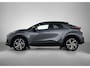 Toyota C-HR / C-HR+ 2.0 Plug-in Hybrid 220 Executive | JBL | Dodehoek detectie | Stoel+stuurverwarming | Full LED verlichting | Parkeersensoren voor+achter | Elektrische Achterklep | Elektrisch verstelbare stoel met geheugen |