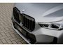 BMW X1 xDrive30e | M-Sport | Live Cockpit | Panorama | Leder/Alcantara | Memory | H&K | ACC | Trekhaak | 20"LM | Frozen Pure Grey