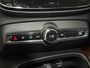 Volvo XC40 1.5 T3 Momentum 163 PK / Panorama dak / Navigatie full map / Lederen interieur / Cruise control / Climate control