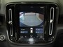 Volvo XC40 1.5 T3 Momentum 163 PK / Panorama dak / Navigatie full map / Lederen interieur / Cruise control / Climate control