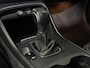 Volvo XC40 1.5 T3 Momentum 163 PK / Panorama dak / Navigatie full map / Lederen interieur / Cruise control / Climate control