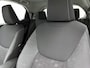 Toyota Yaris 1.5 Hybrid 115 Dynamic Comfort Pack | BTW voertuig | Stoel+stuurverwarming | Parkeersensoren voor+achter | Dodehoek detectie | Draadloze telefoonlader | Apple CarPlay/Android Auto | Cruise Control Adaptive |