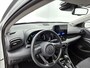 Toyota Yaris 1.5 Hybrid 115 Dynamic Comfort Pack | BTW voertuig | Stoel+stuurverwarming | Parkeersensoren voor+achter | Dodehoek detectie | Draadloze telefoonlader | Apple CarPlay/Android Auto | Cruise Control Adaptive |