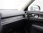 Volvo XC40 1.5 T5 Recharge Inscription Automaat / Panoramadak / Trekhaak / Leder interieur / All-seasonbanden / 360* camera