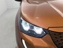 Peugeot e-2008 EV Allure Pack 50 kWh | Navigatie | Accu 93% | Climate Control | Achteruitrij Camera | Apple Carplay/Android Auto |