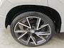 Skoda Karoq 1.5 TSI ACT 150pk Automaat Sportline Business | Trekhaak | Camera | PDC | Stuur- en stoelverwarming | 19" all season